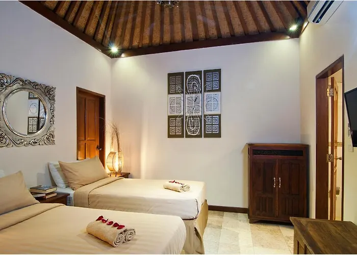 6br Sensel - Minggu Villa Seminyak