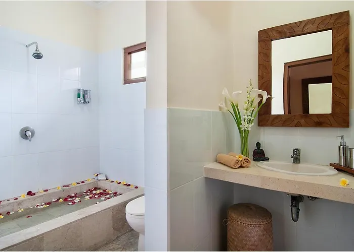 6br Sensel - Minggu Villa Seminyak